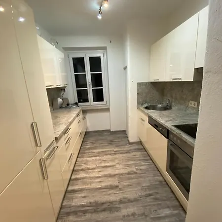 Apartment Gemuetliche In Zentraler Lage